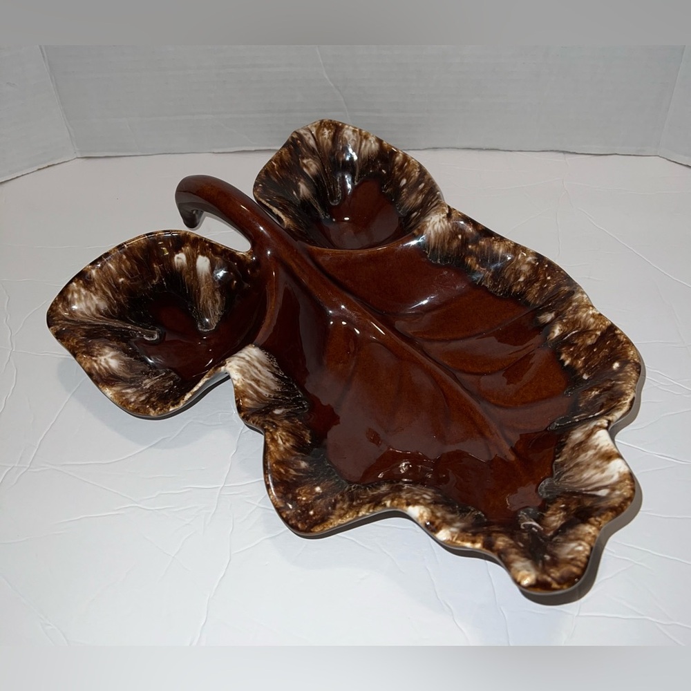 Vintage Oven Proof USA Leaf Divided Dish
